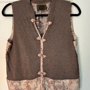 Lianne Barnes Vest